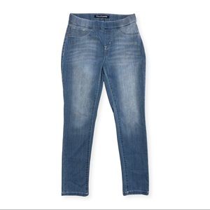 Wallflower light blue jeggings